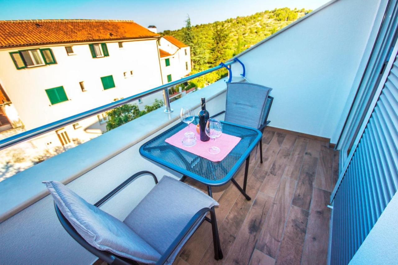 Apartments And Rooms Skalinada Муртер Екстериор снимка