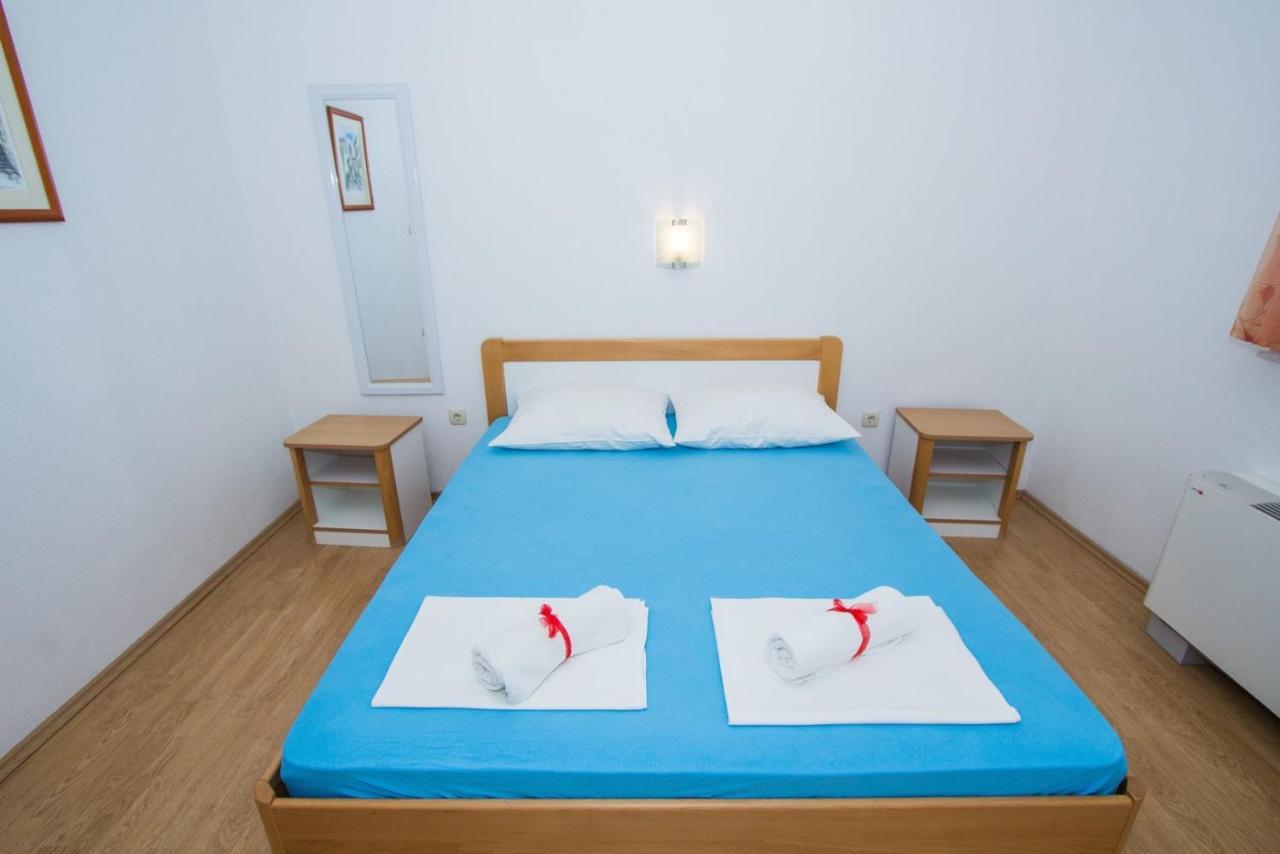 Apartments And Rooms Skalinada Муртер Екстериор снимка