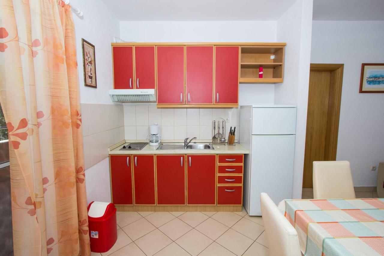 Apartments And Rooms Skalinada Муртер Екстериор снимка